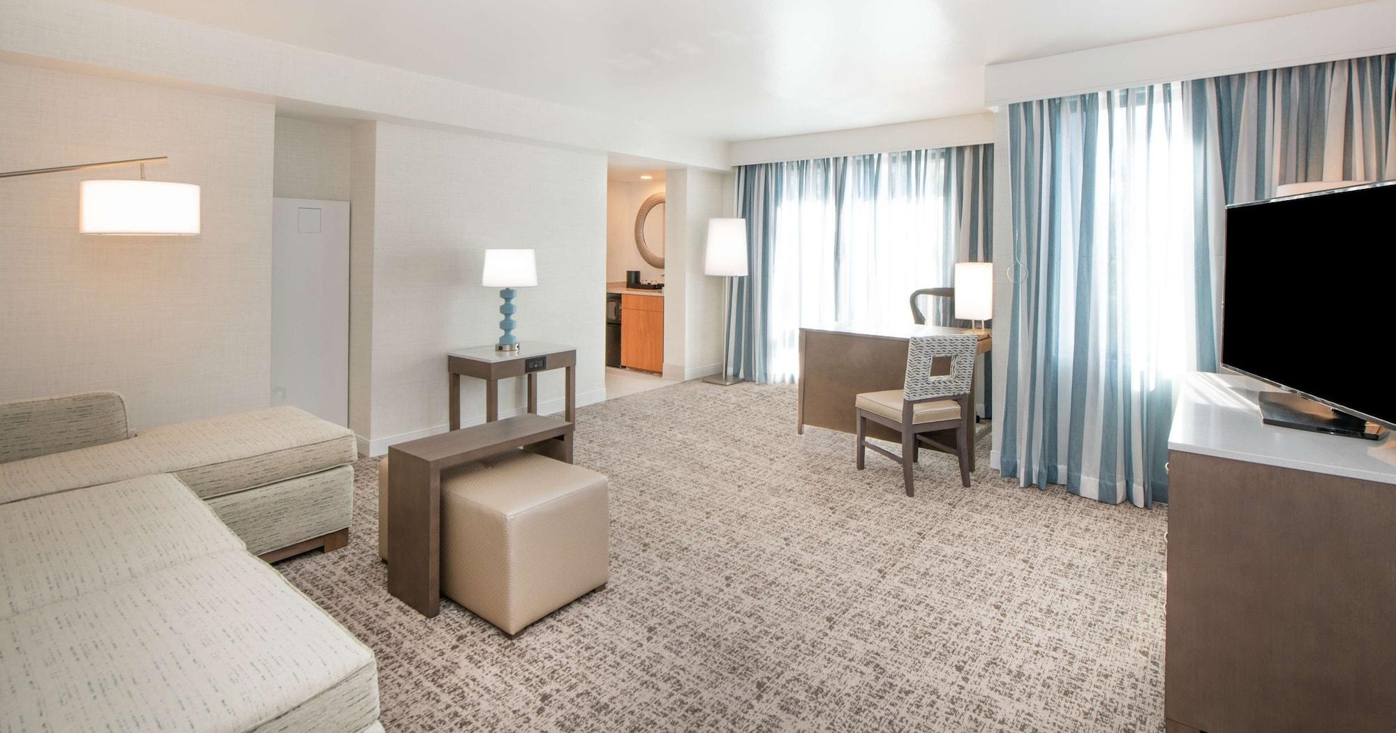 Hotel Embassy By Hilton Philadelphia Valley Forge